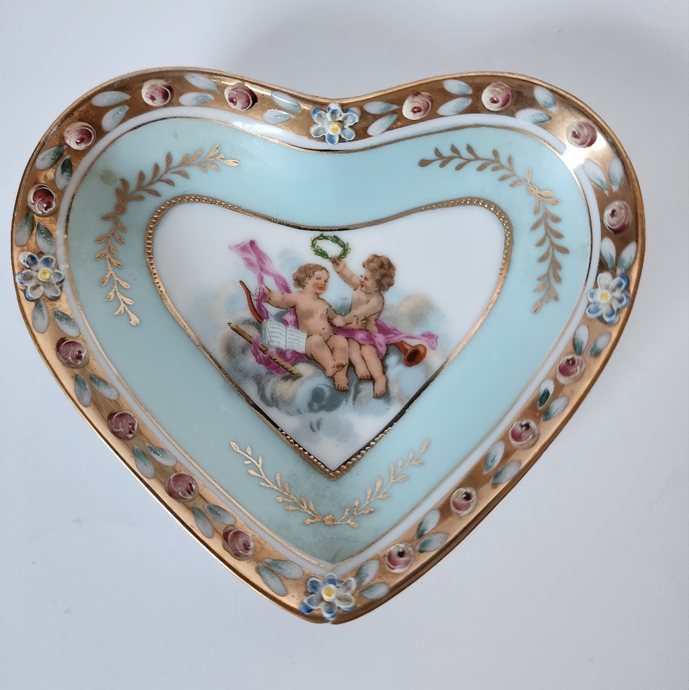 Small candy dish